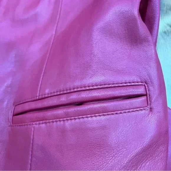 Red Leather Jacket, zip front with pockets EUC - Picture 6 of 8